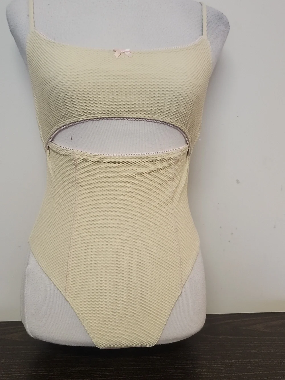 Frankies Bikinis Julianne Waffle Cheeky One Piece Swimsuit in Cream Sz L. NWT